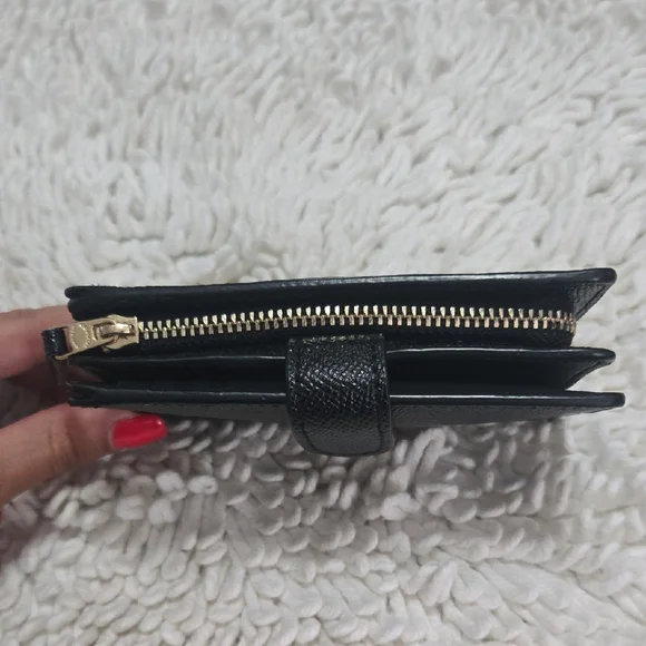 Coach Black Leather Wallet Minimalist Design - Picture 2 of 7